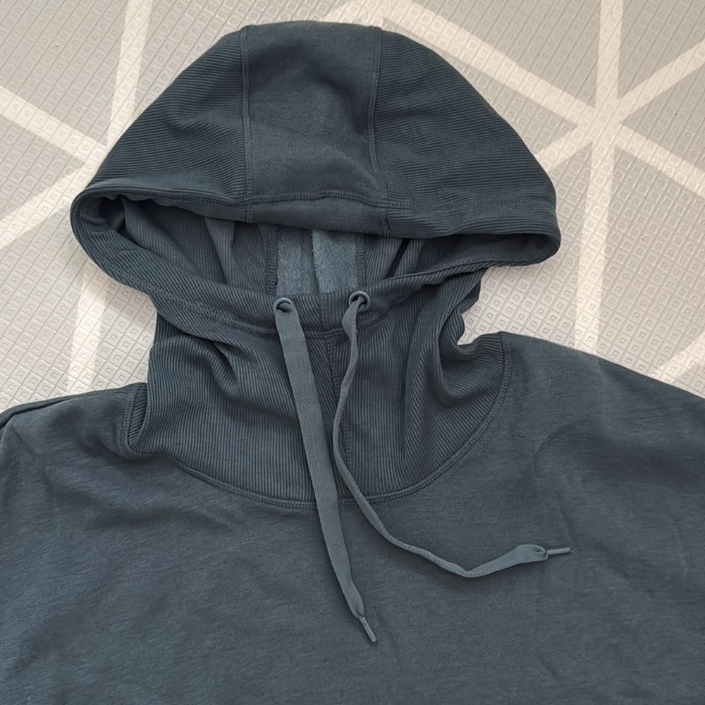 NWT! YOGALICIOUS dark sage active hooded cross over hem fleece. Various sizes. - Picture 3 of 5